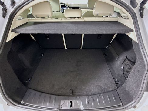 Used 2021 Jaguar E-PACE SE image 35