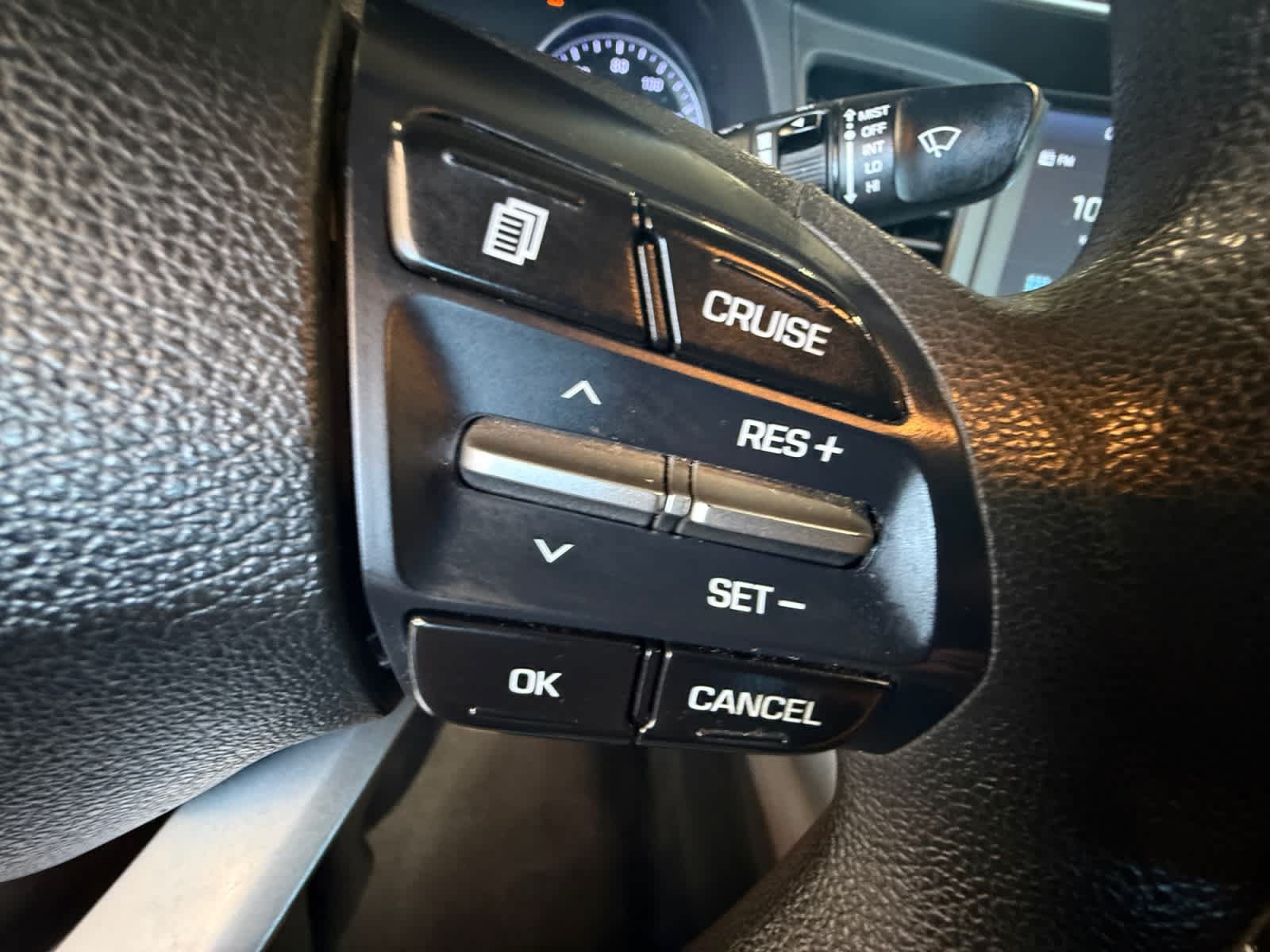 Used 2020 Hyundai Elantra SEL FWD image 19