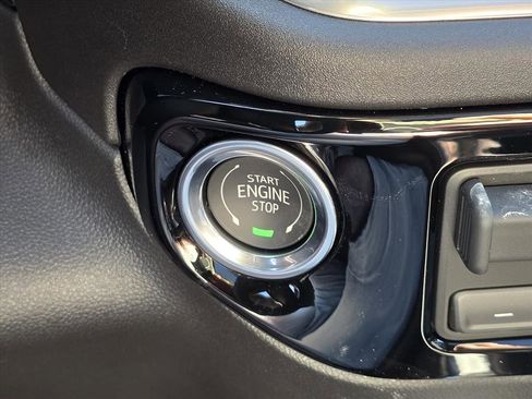 New 2026 GMC Sierra 2500 SLT w/ SLT Convenience Package image 15