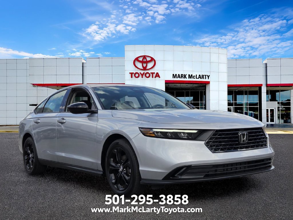 Used 2025 Honda Accord SE image 7