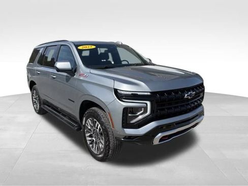 Used 2025 Chevrolet Tahoe Z71 AWD/4WD image 8