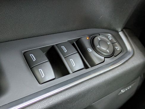 Used 2024 Chevrolet Silverado 1500 LT Trail Boss w/ Convenience Package II image 14