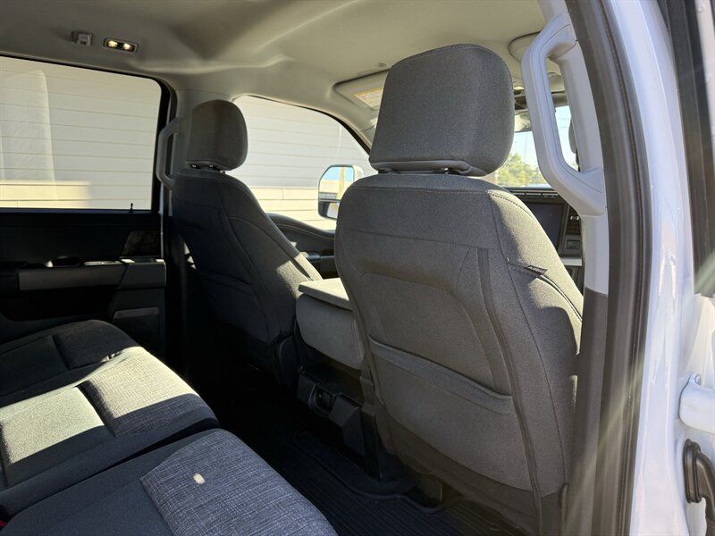 Used 2024 Ford F250 XLT w/ Black Appearance Package AWD/4WD image 32