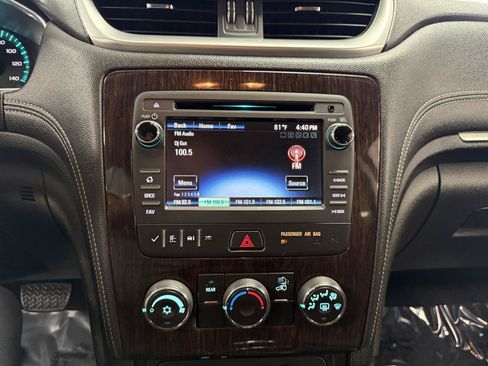 Used 2017 Chevrolet Traverse LT FWD image 19