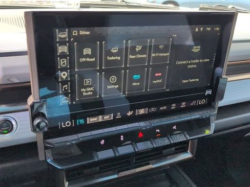Used 2024 GMC Hummer EV 2X AWD/4WD image 13