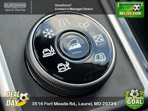 Used 2025 Nissan Pathfinder SV AWD/4WD image 28