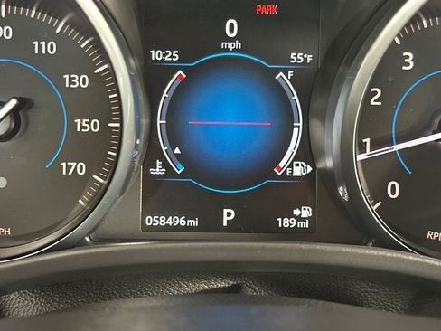 Used 2017 Jaguar XE Premium image 20