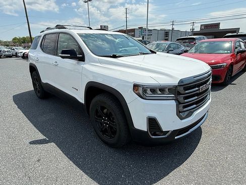 Used 2023 GMC Acadia AT4 w/ Technology Package AWD/4WD image 8