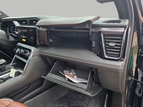 Used 2024 GMC Sierra 1500 Denali Ultimate image 16