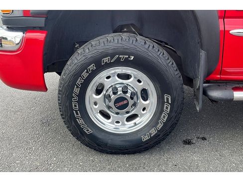 Used 2004 GMC Sierra 2500 SLT image 8