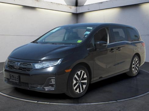 Certified 2025 Honda Odyssey EX-L image 1