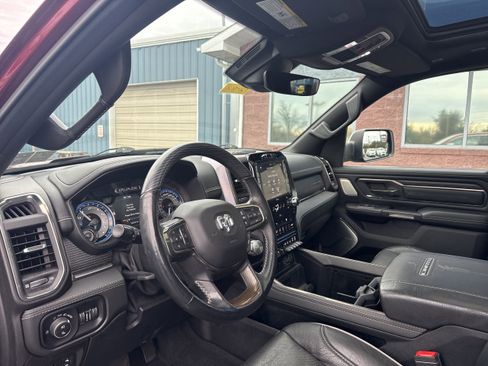 Used 2019 RAM 1500 Limited image 11