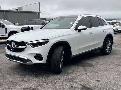 Used 2024 Mercedes-Benz GLC 300 image 8
