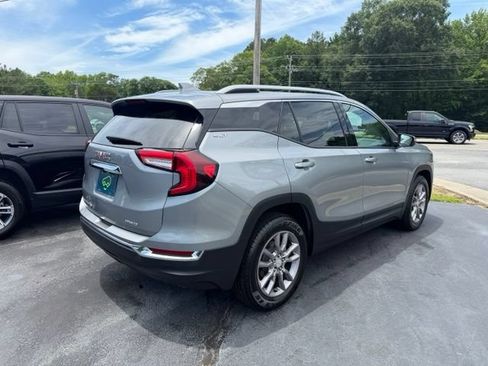 Certified 2024 GMC Terrain SLT AWD/4WD image 5