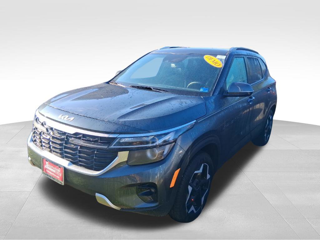 Used 2025 Kia Seltos S AWD/4WD image 23