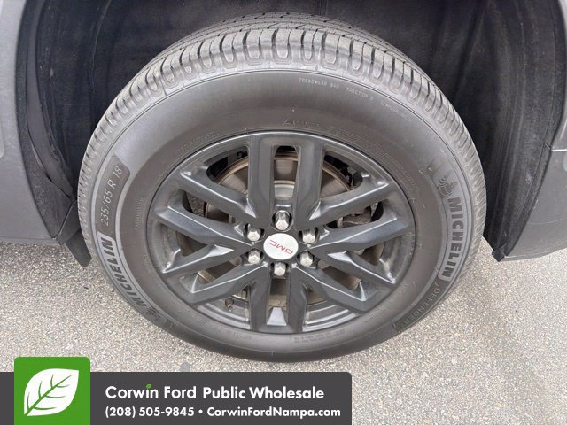 Used 2019 GMC Acadia SLT AWD/4WD image 11