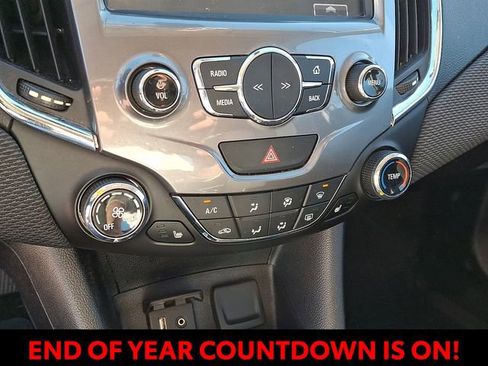 Used 2017 Chevrolet Cruze LT w/ Sun And Sound Package image 16