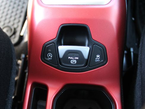 Used 2022 Jeep Renegade Trailhawk AWD/4WD image 27
