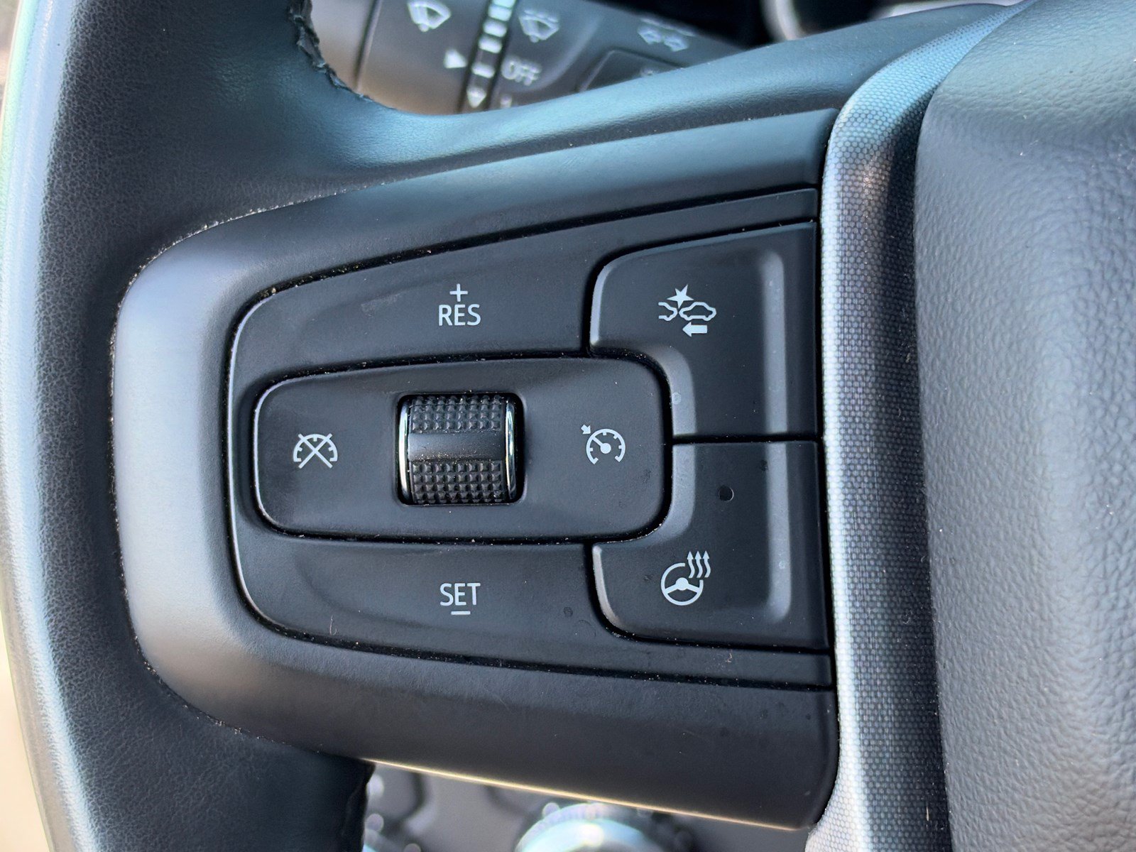 Used 2025 GMC Sierra 1500 SLT AWD/4WD image 24
