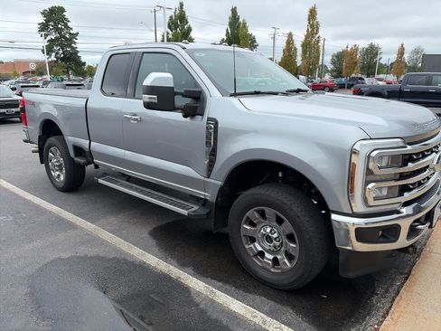 Used 2024 Ford F350 Lariat w/ Chrome Package AWD/4WD image 6