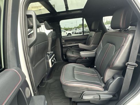 Used 2023 Ford Expedition Limited AWD/4WD image 33