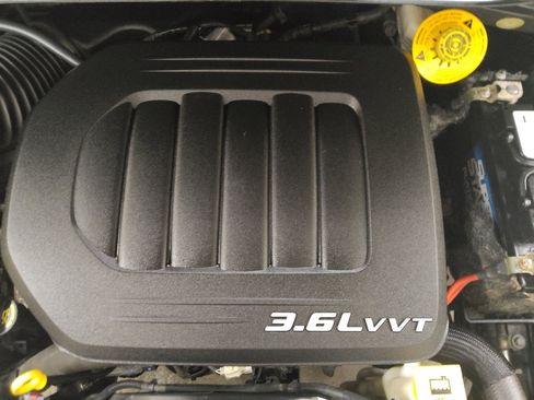 Used 2019 Dodge Grand Caravan SXT FWD image 30