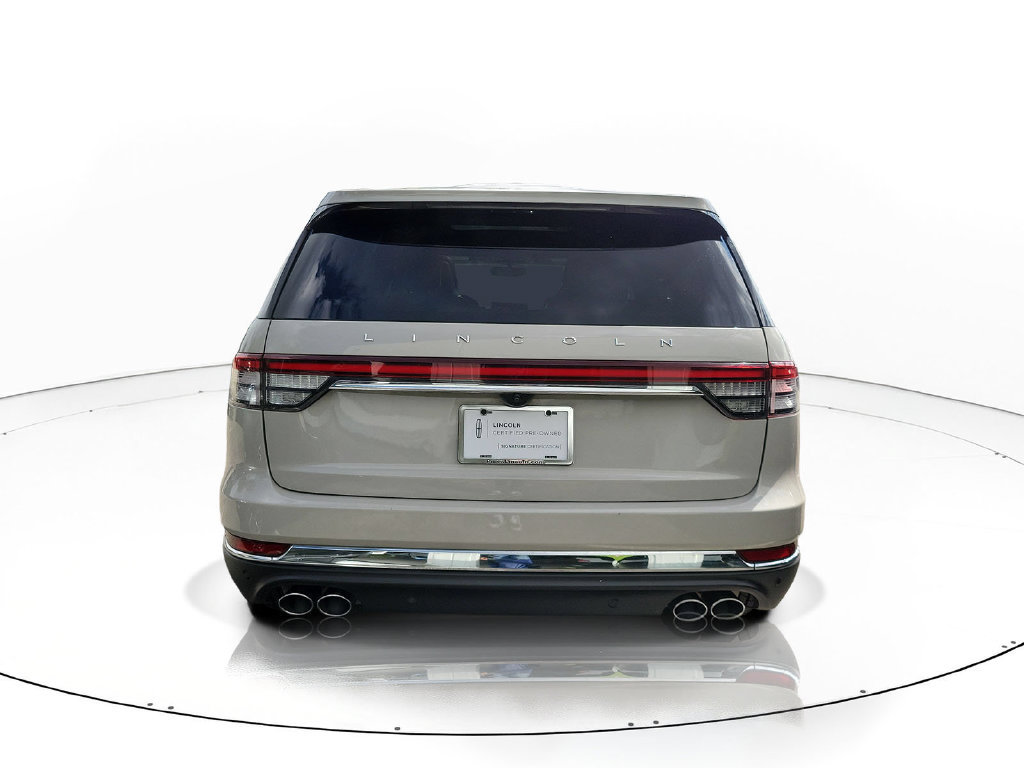 Certified 2023 Lincoln Aviator Reserve w/ Equipment Group 201A RWD image 4