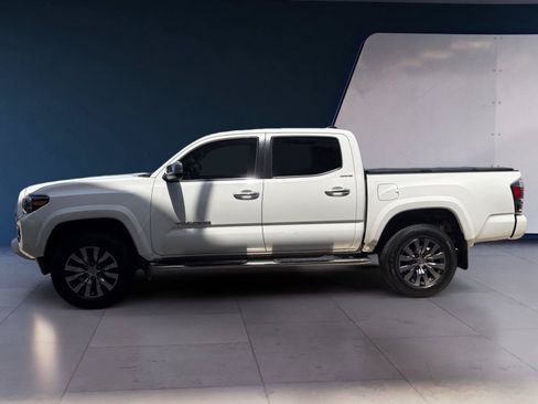 Used 2023 Toyota Tacoma Limited RWD image 2