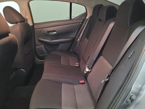 Used 2021 Nissan Sentra SV FWD image 18