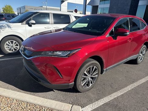 Used 2022 Toyota Venza XLE image 35