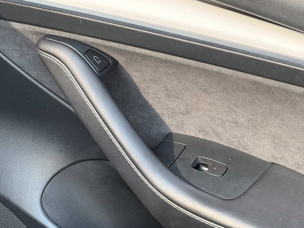 Used 2023 Tesla Model 3 Performance AWD/4WD image 34