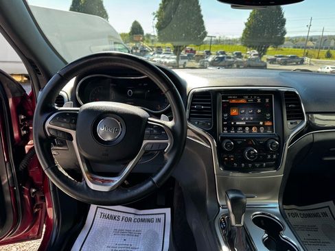 Used 2017 Jeep Grand Cherokee Trailhawk AWD/4WD image 11