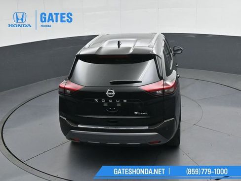 Used 2023 Nissan Rogue SL AWD/4WD image 44