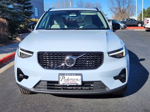 New 2026 Volvo XC40 B5 Plus w/ Protection Package Premier image 4