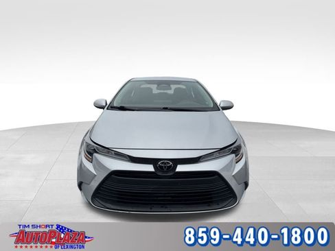 Used 2024 Toyota Corolla LE image 7