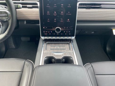 New 2025 GMC Sierra EV Denali image 22