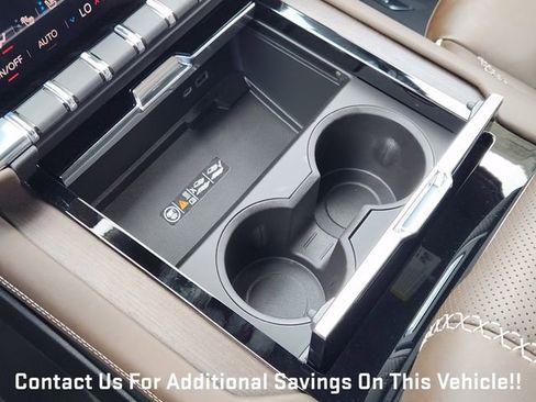 New 2026 GMC Yukon XL Denali Ultimate w/ LPO, Floor Liner Package AWD/4WD image 16