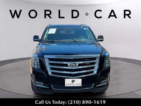 Used 2020 Cadillac Escalade Premium Luxury AWD/4WD image 11