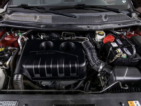 Used 2018 Ford Explorer XLT image 47