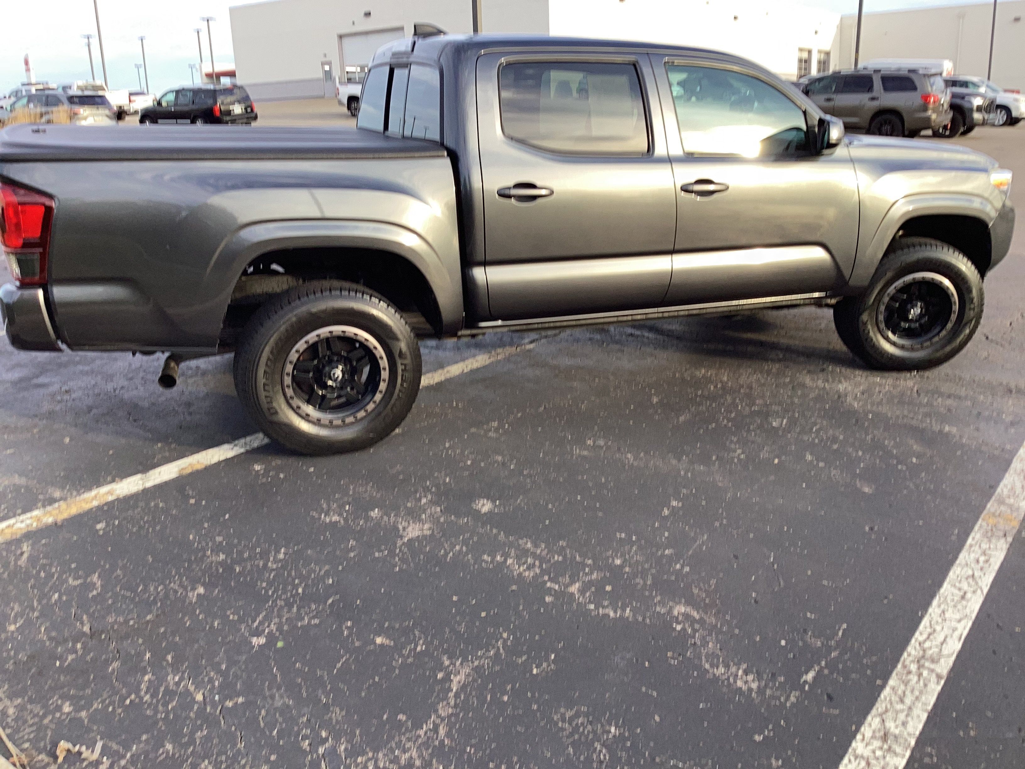 Certified 2021 Toyota Tacoma SR AWD/4WD image 18