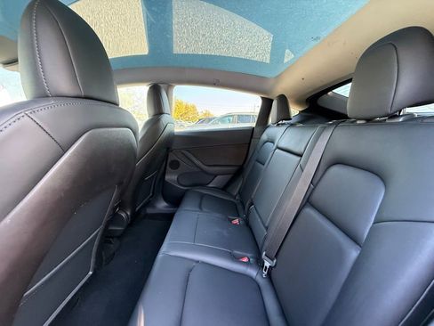 Used 2020 Tesla Model Y Performance image 14