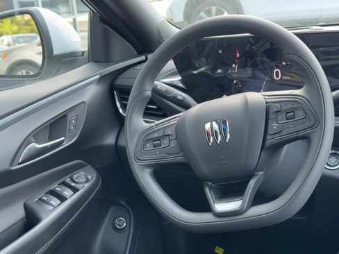 New 2026 Buick Envista Preferred w/ Convenience II Package FWD image 11