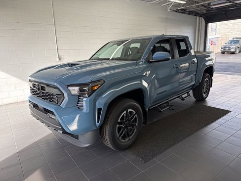 New 2026 Toyota Tacoma TRD Sport image 4
