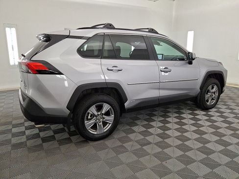 Certified 2025 Toyota RAV4 XLE AWD/4WD image 17