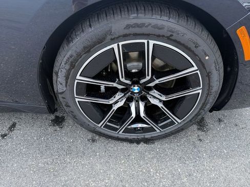 New 2026 BMW i7 xDrive60 AWD/4WD image 16