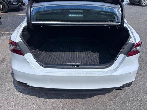 Used 2024 Toyota Camry XLE w/ Navigation Package FWD image 7