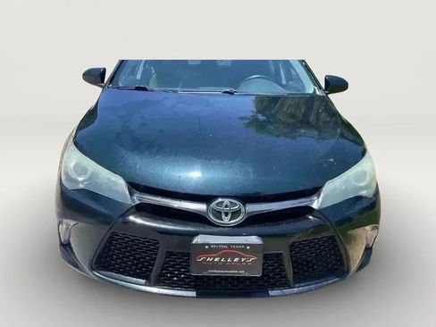 Used 2016 Toyota Camry SE FWD image 5