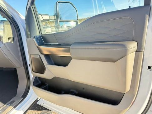 New 2026 Ford F450 Platinum w/ Platinum Plus Package image 22