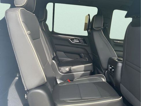 New 2026 GMC Yukon XL Elevation w/ Elevation Premium Package AWD/4WD image 16