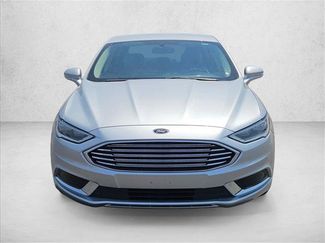 Used 2018 Ford Fusion SE w/ Fusion SE Technology Package FWD video 2